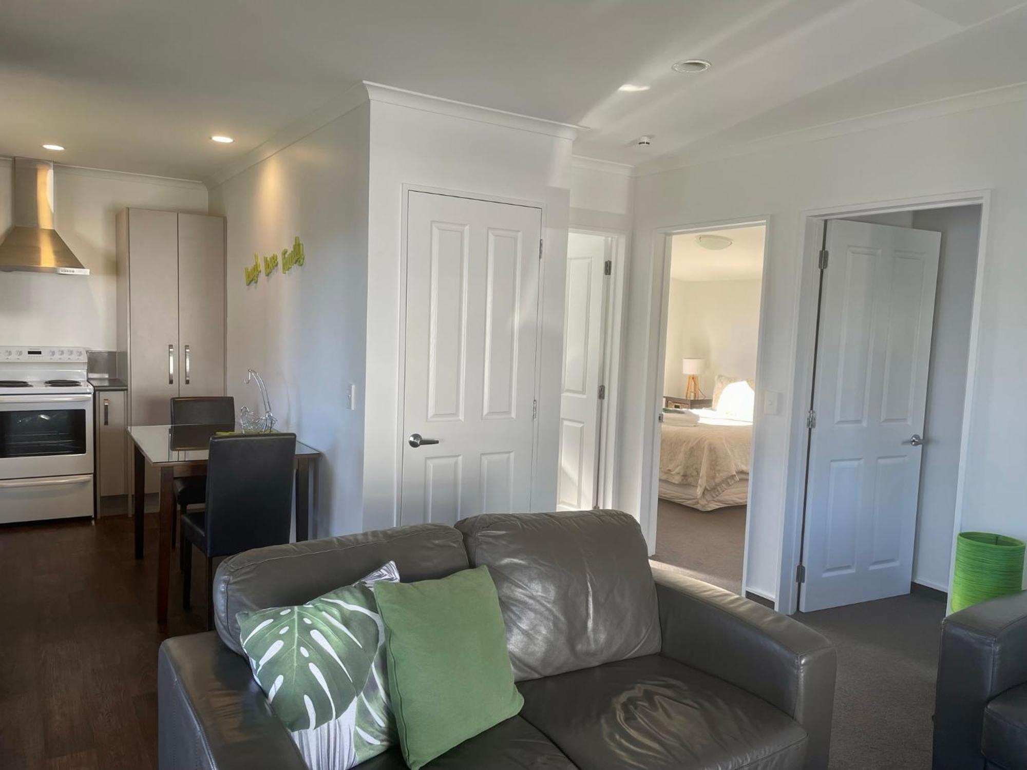 Amberlea Cottages Hokitika Room photo